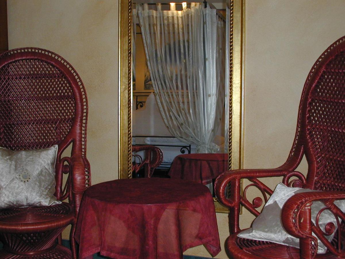 Gasthaus Storchen Hellas Haslach im Kinzigtal Pokoj fotografie