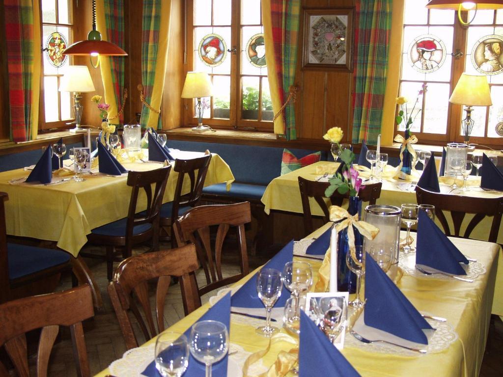 Gasthaus Storchen Hellas Haslach im Kinzigtal Pokoj fotografie